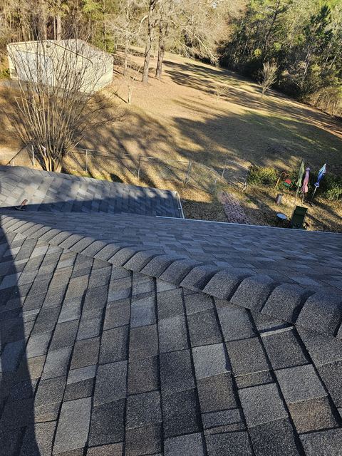 Completed architectural asphalt shingle roof by KLO Roofing