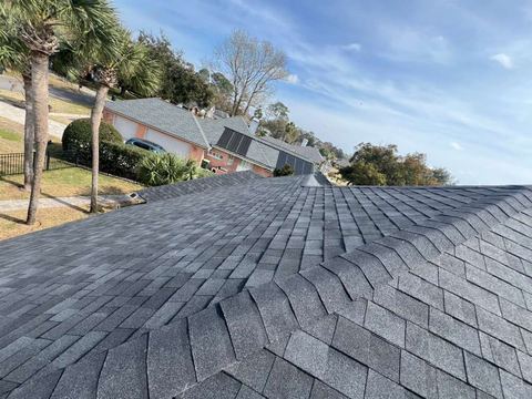 Finished residential asphalt shingle roof replacement